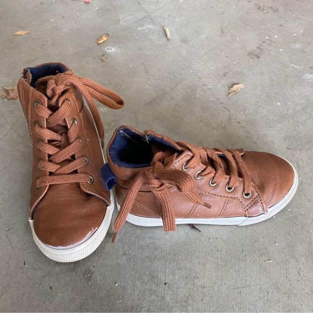 Boys Cat And Jack Size 9